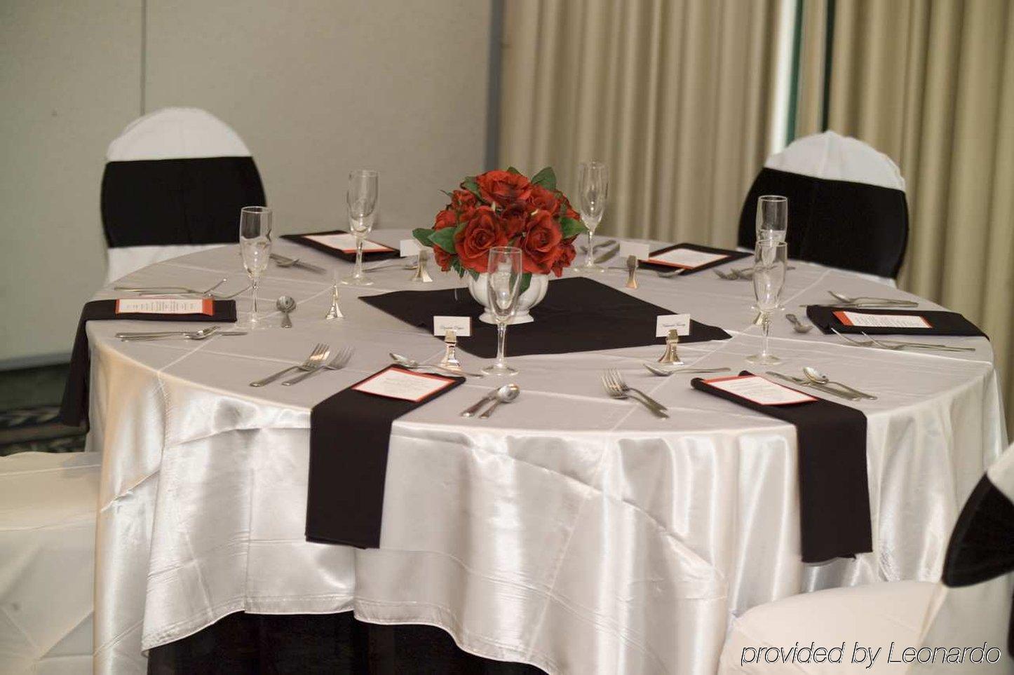 Hilton Garden Inn Sarasota-Bradenton Airport Restaurant photo