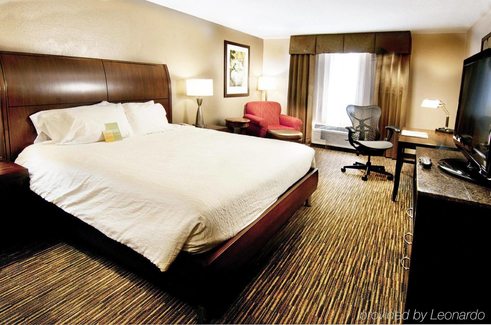 Hilton Garden Inn Sarasota-Bradenton Airport Exterior photo