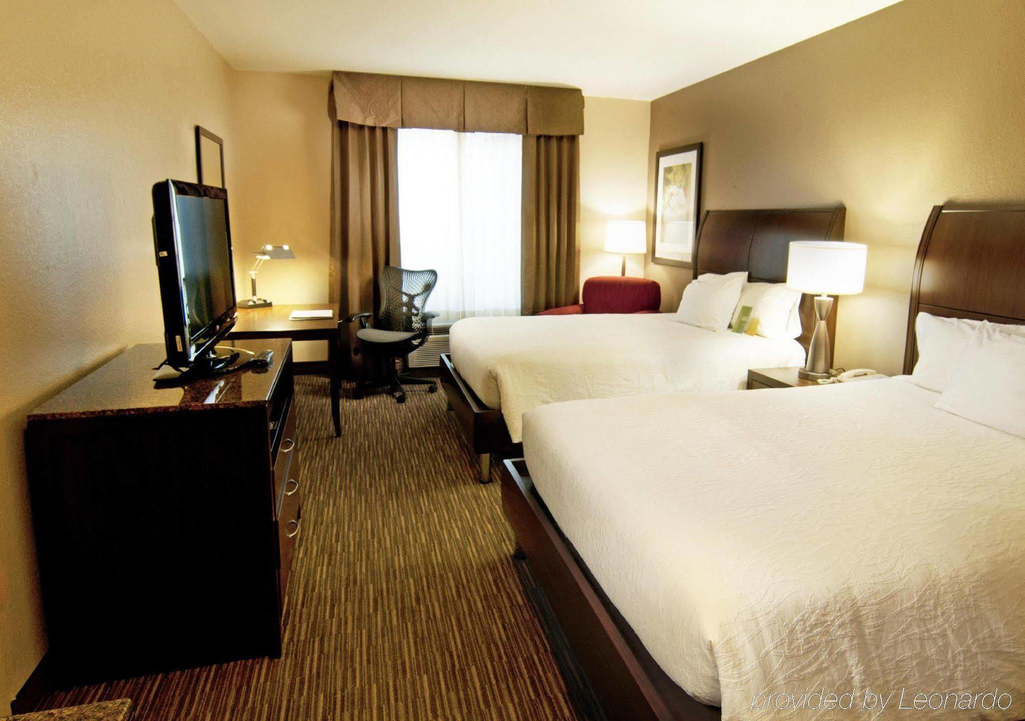 Hilton Garden Inn Sarasota-Bradenton Airport Exterior photo