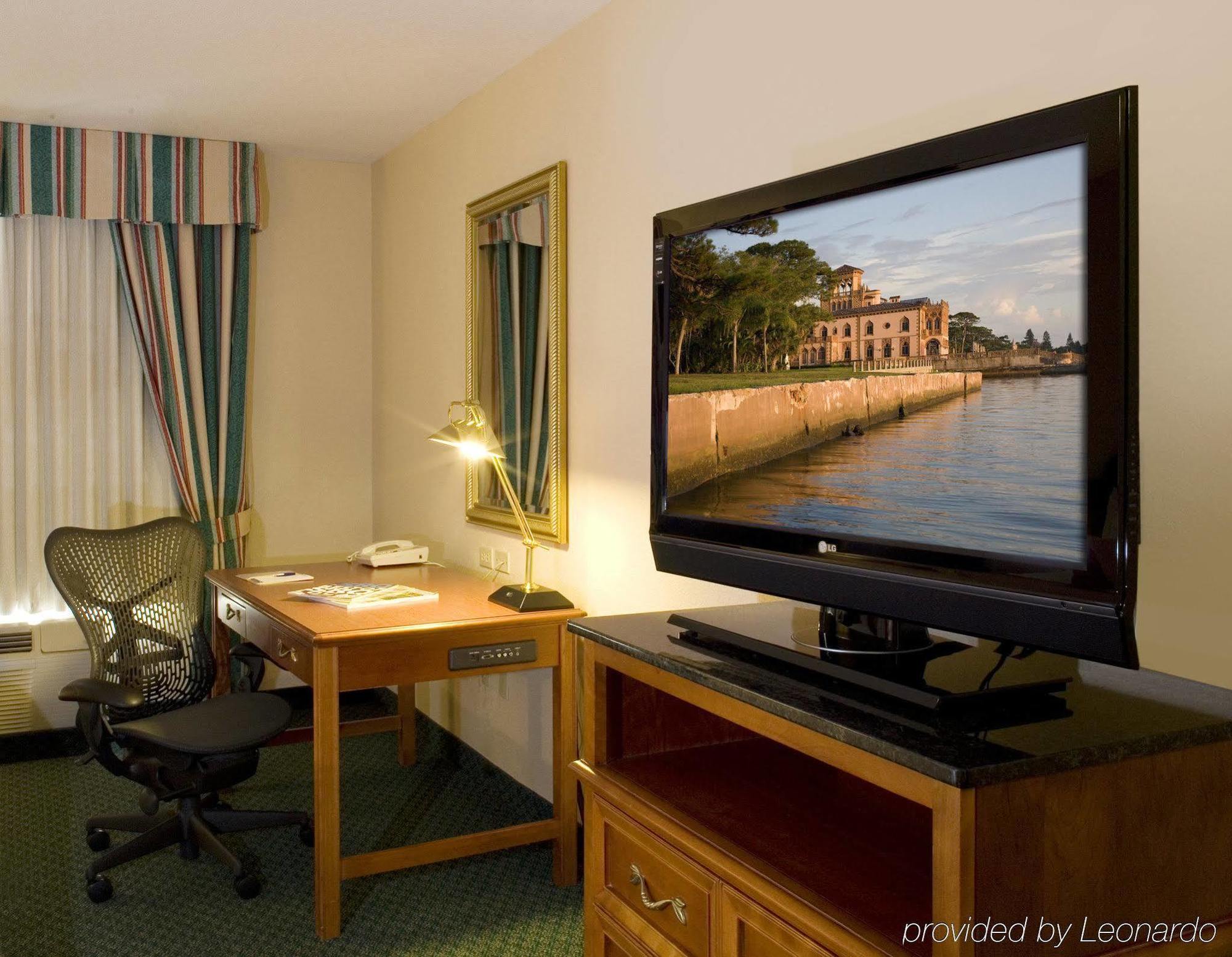 Hilton Garden Inn Sarasota-Bradenton Airport Room photo