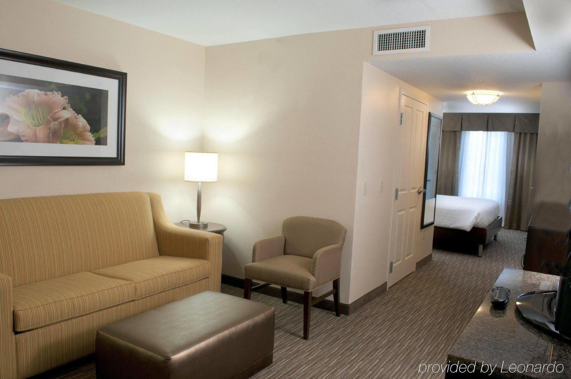 Hilton Garden Inn Sarasota-Bradenton Airport Exterior photo