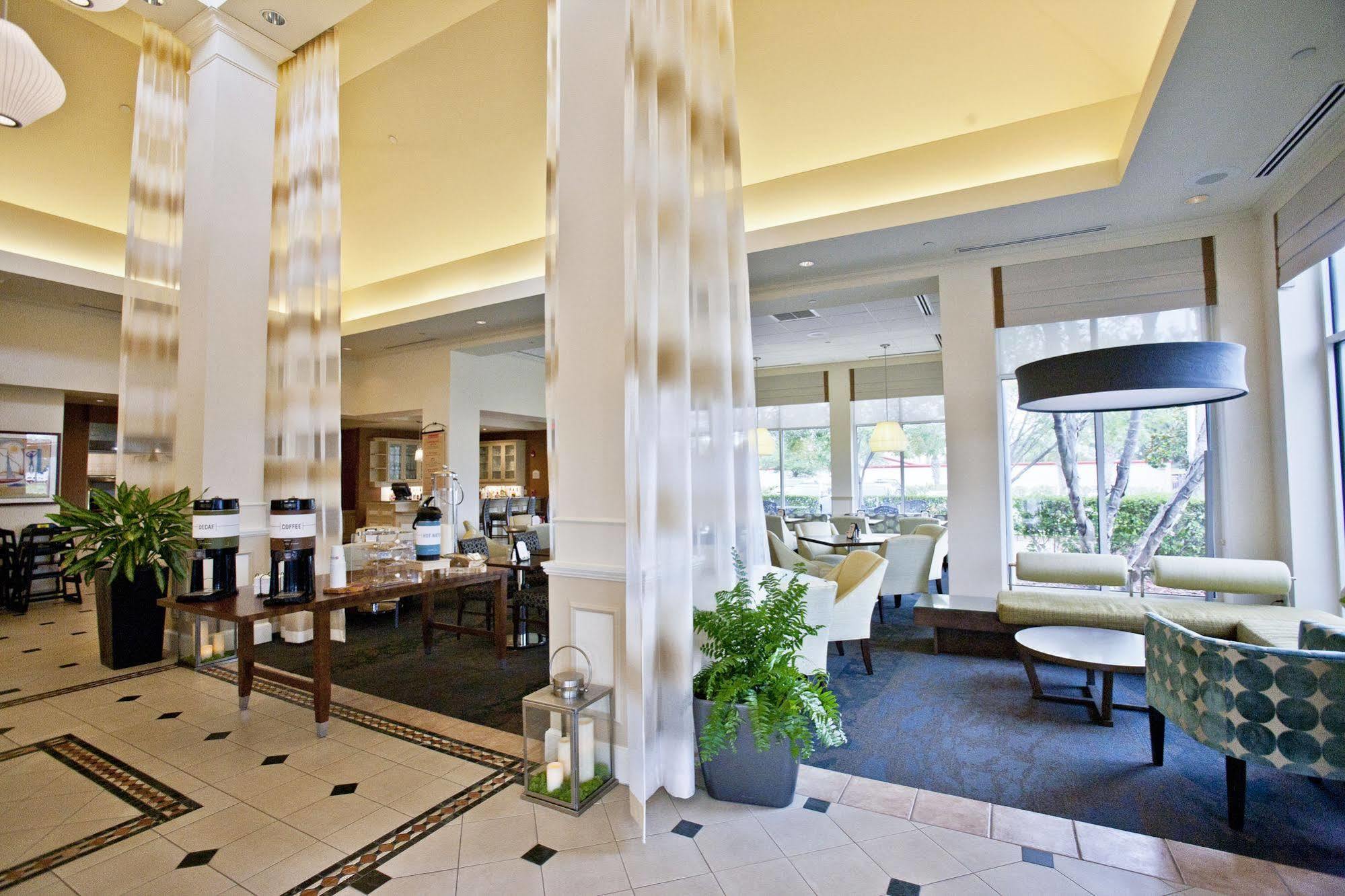 Hilton Garden Inn Sarasota-Bradenton Airport Exterior photo